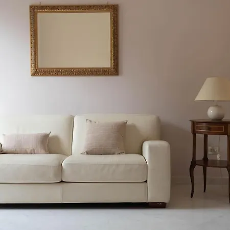 Tiziano Apartment-a Spacious For In アパート ローマ