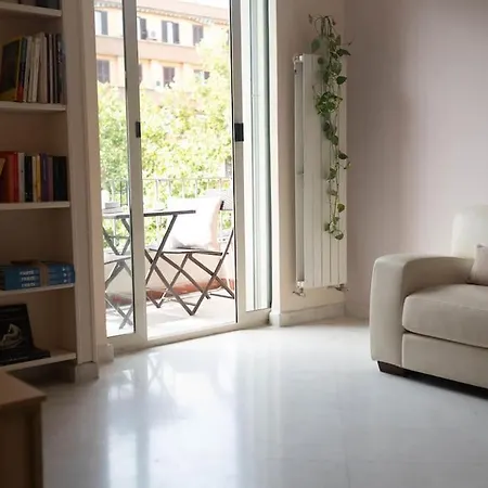 Tiziano Apartment-a Spacious For In * Rome