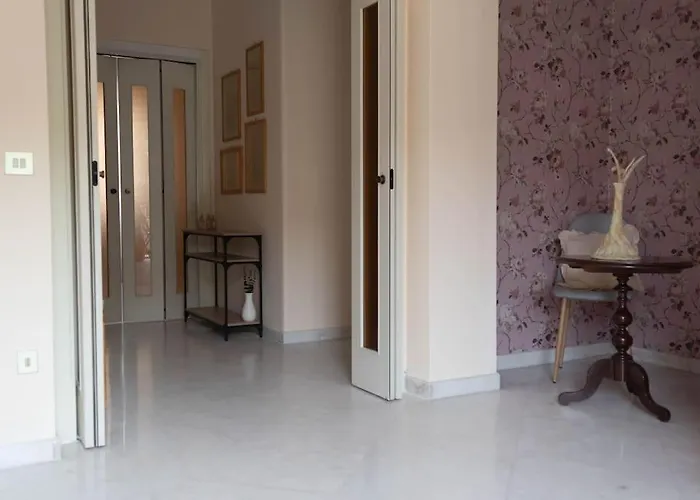 Daire Tiziano Apartment-a Spacious For In *